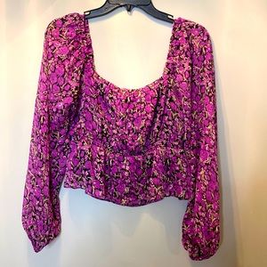 Floral feminine open back blouse